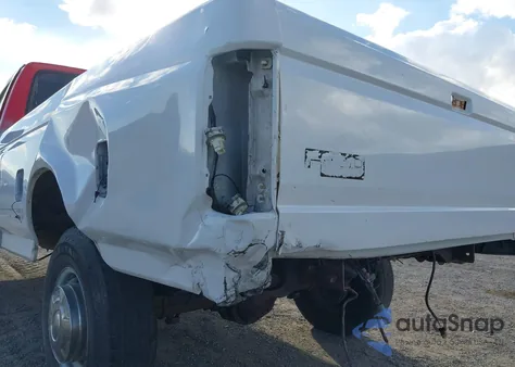 1996 Ford F250 из США, поврежденный, VIN 2FTHF25H5TCA64298